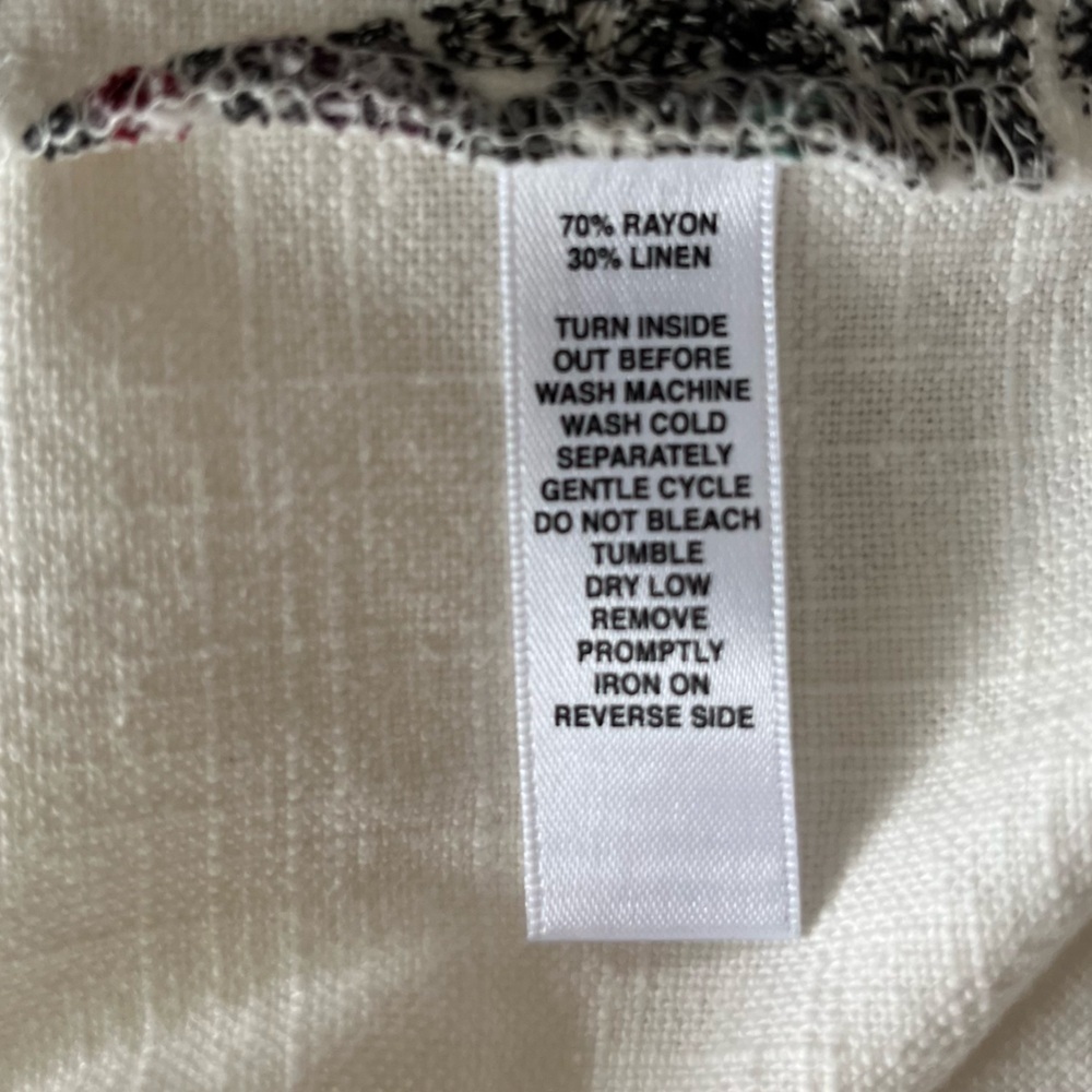 Saks Fifth Avenue Women's Short Sleeve Embroidered Blouse cream Multicolor S/P - Picture 7 of 8